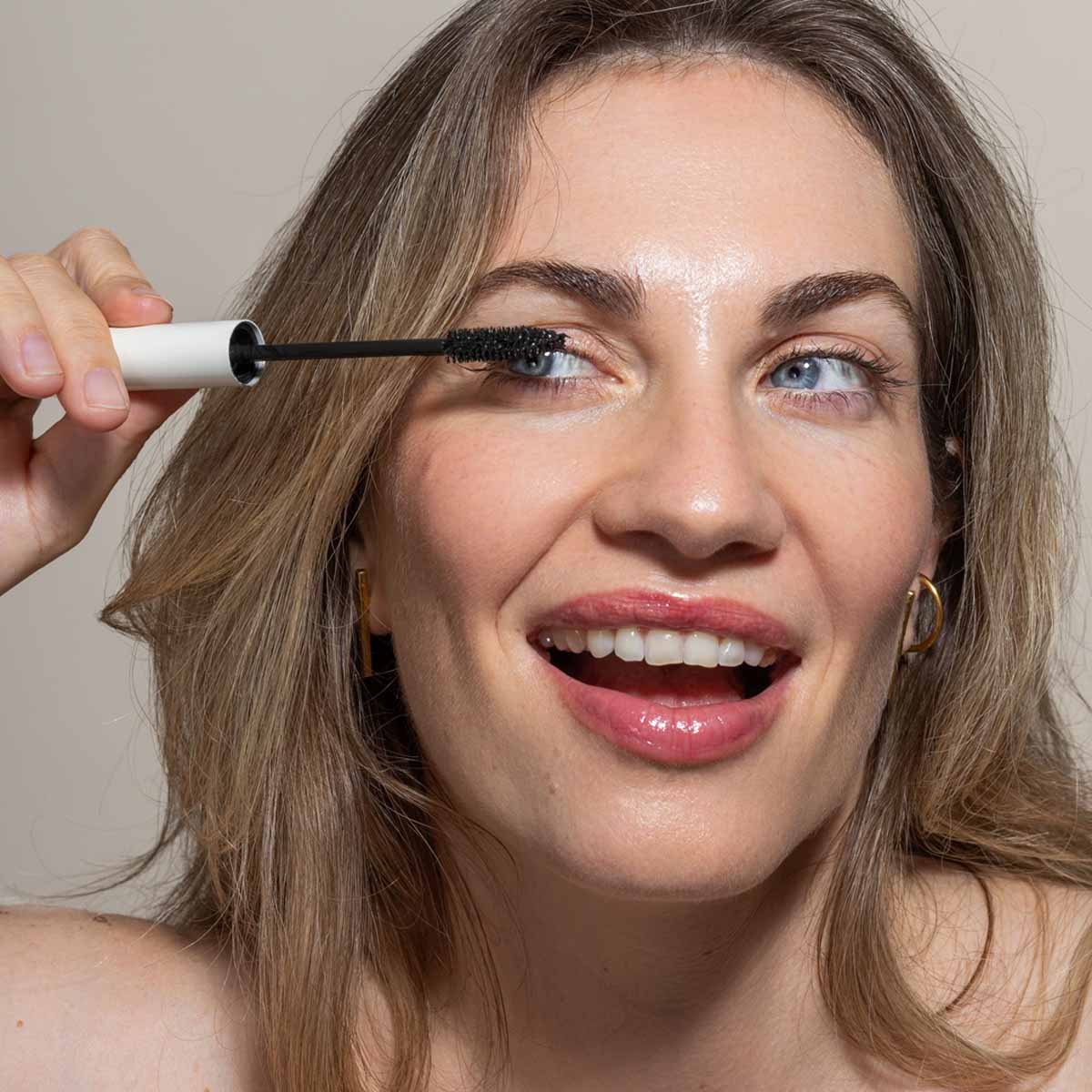 Uoga Uoga No Drama No Fun Mascara